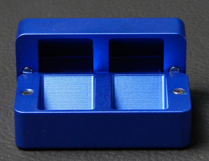 Small 2 Dice Box