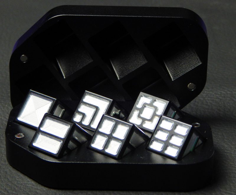 Large 6 Dice Box