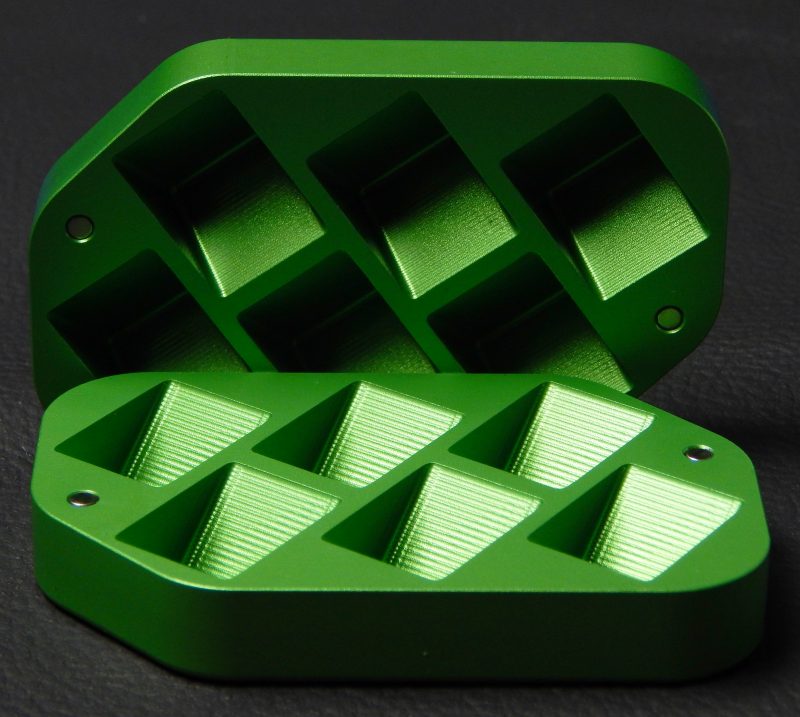 Large 6 Dice Box